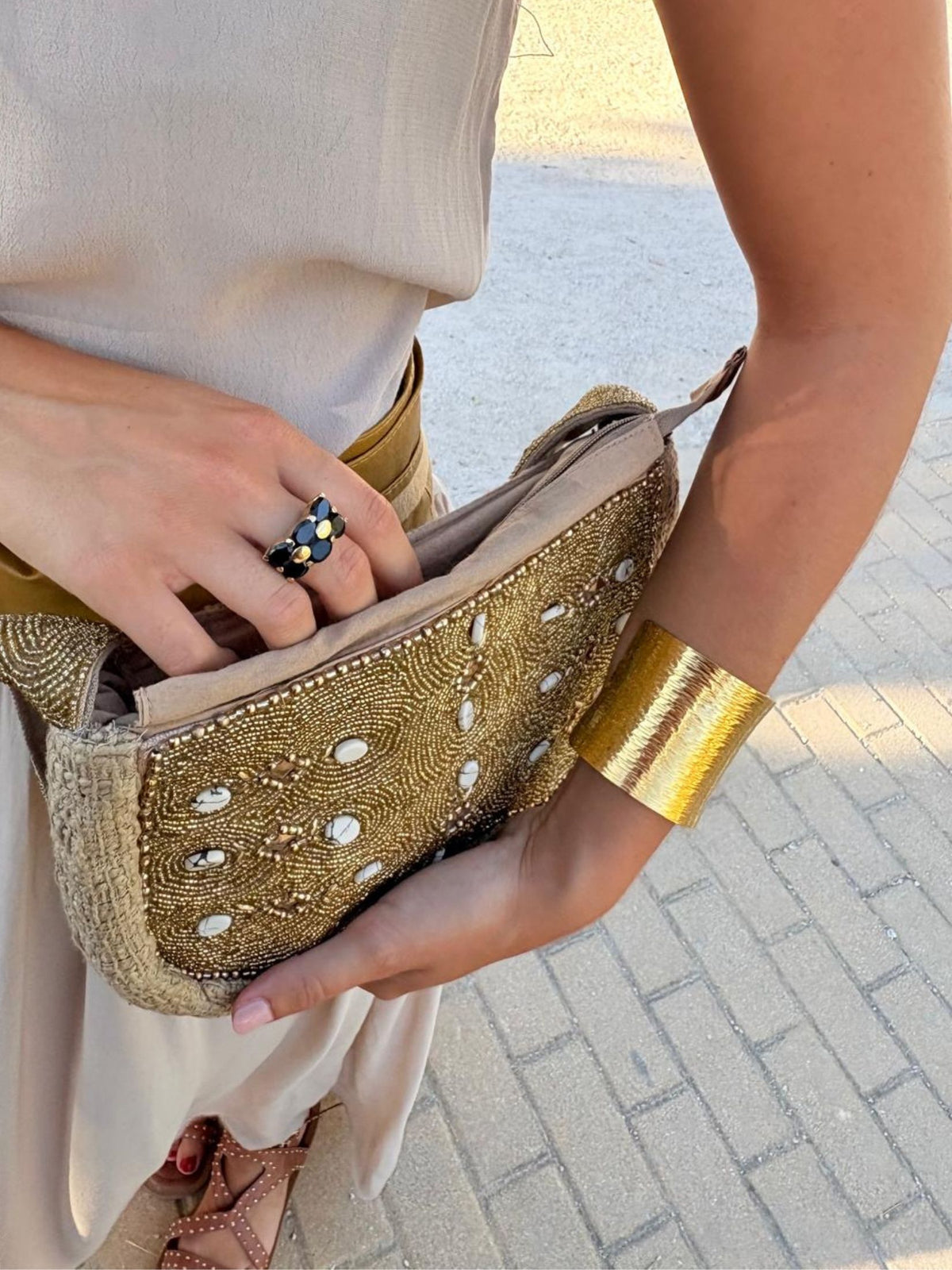 Pulsera brazalete Rigido Ancho - Dorado
