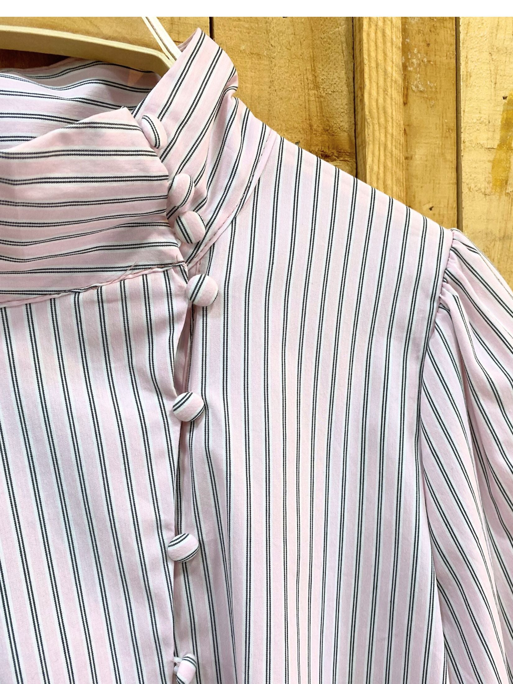 Camisa Rayas Botones Cruzados - Rosa