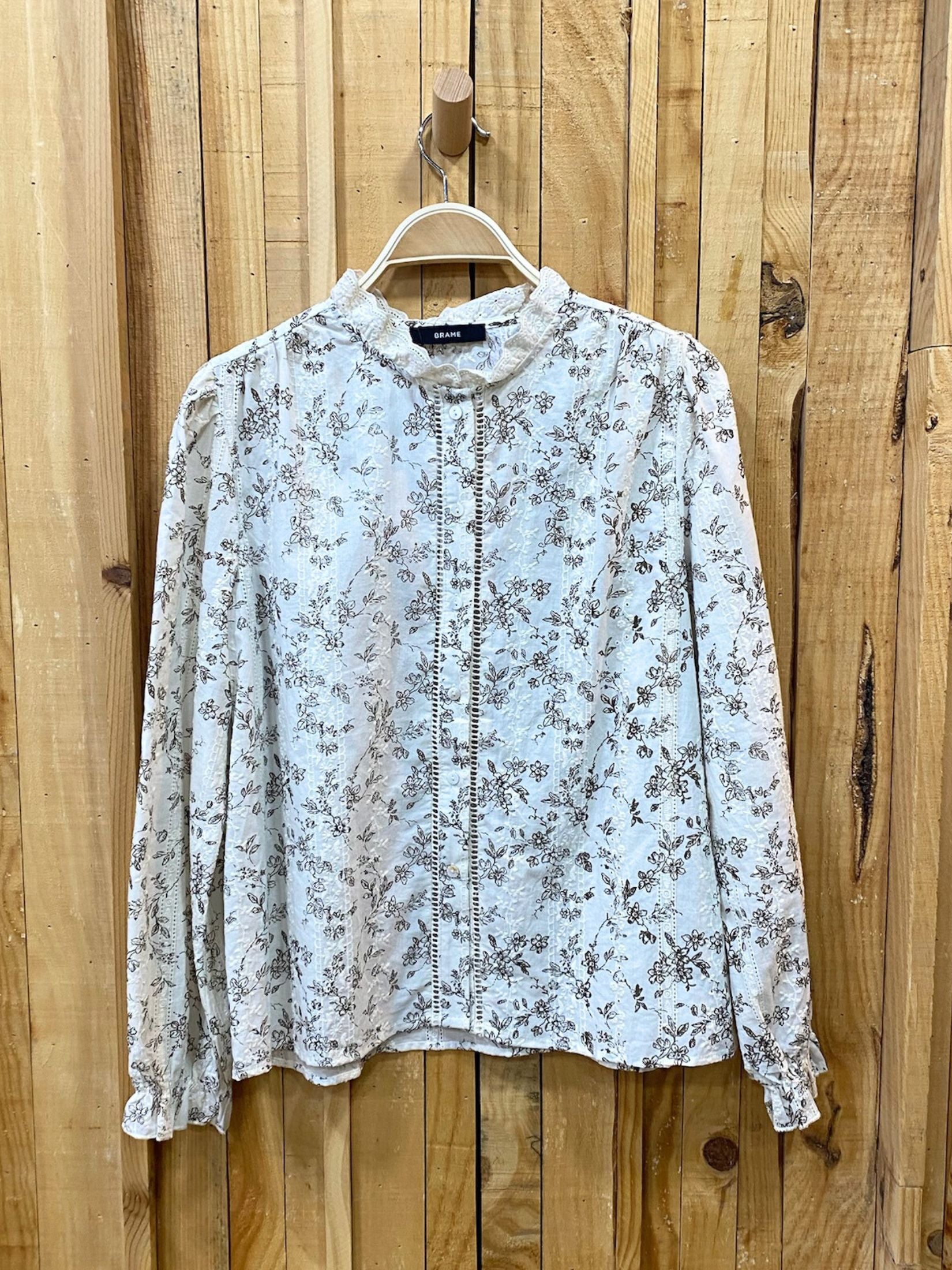 Camisa Flores Romantica - Beigue y Marron