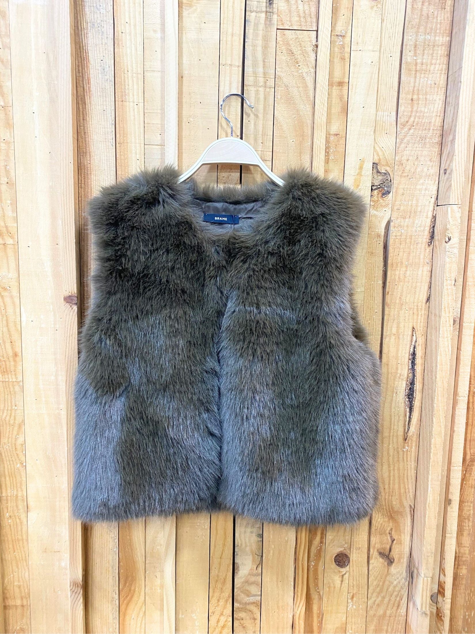 CHALECO PELO EFECTO ZORRO - MARRON