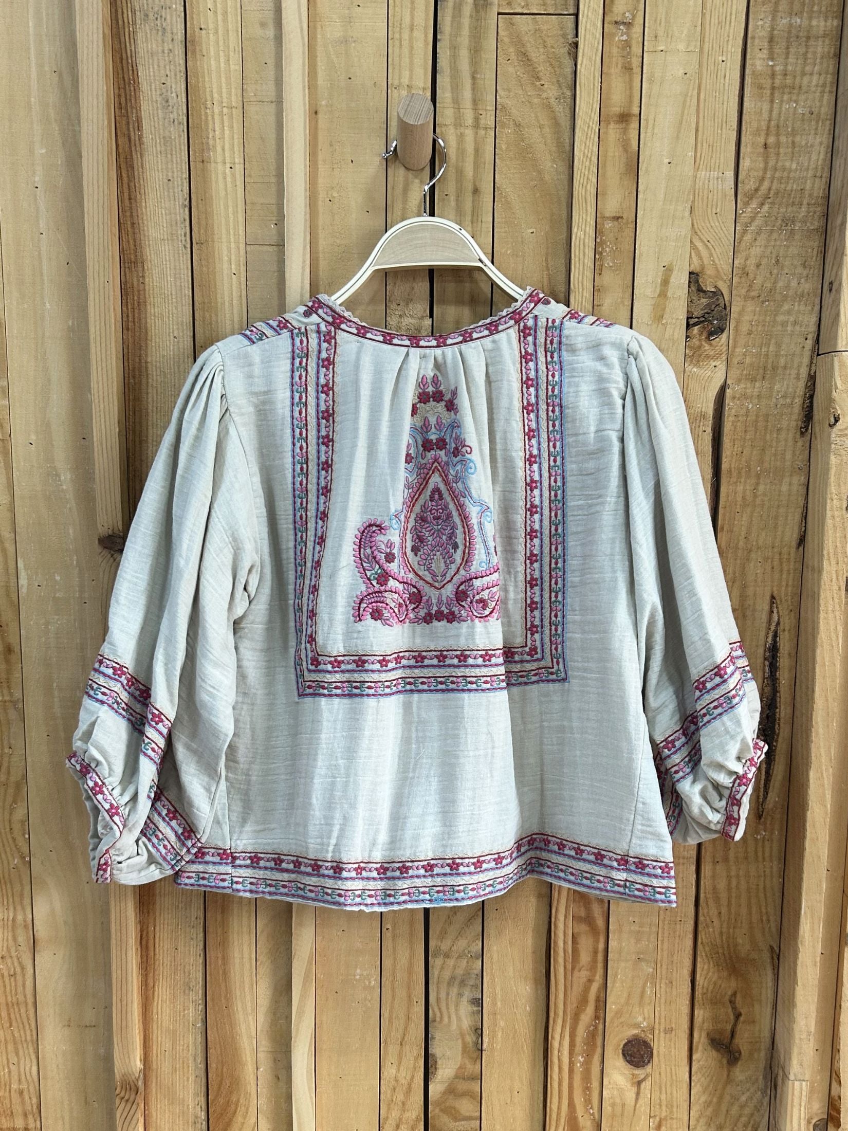 Chaqueta Bordada Boho - Beige Claro