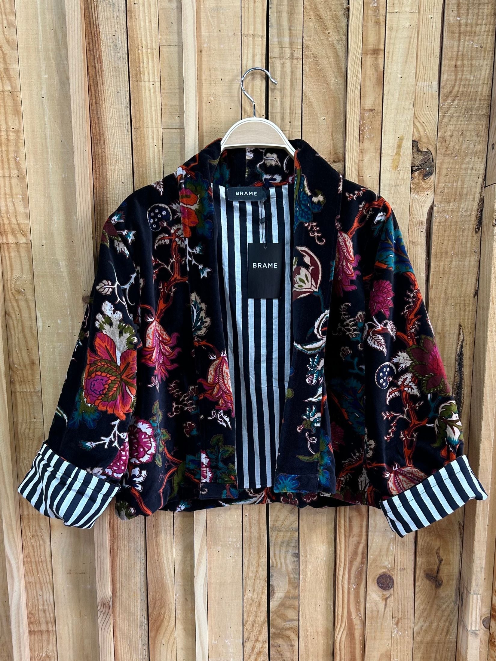 Chaqueta Corta Terciopelo Estampado Flores - Negro