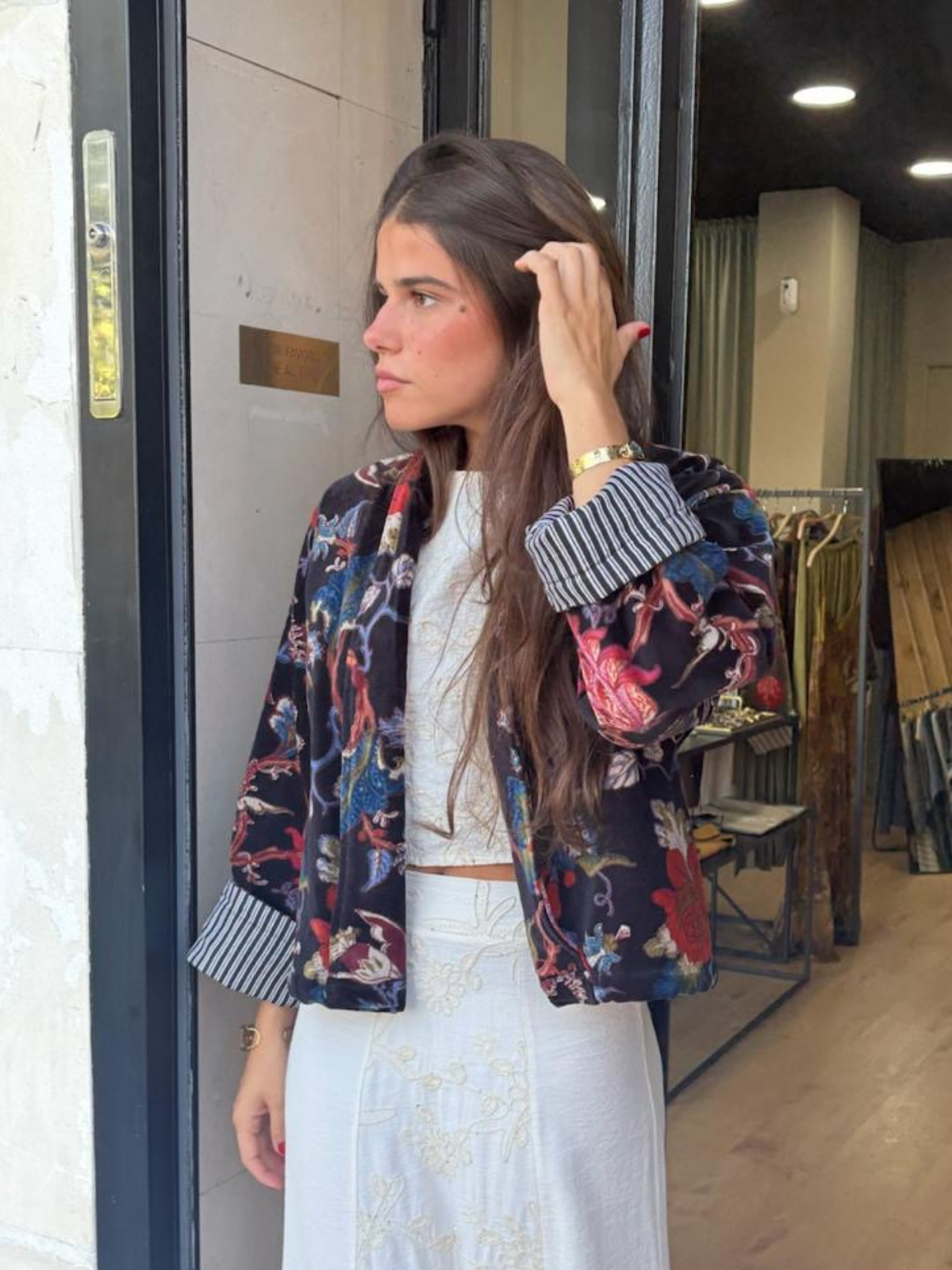 Chaqueta Corta Terciopelo Estampado Flores - Negro