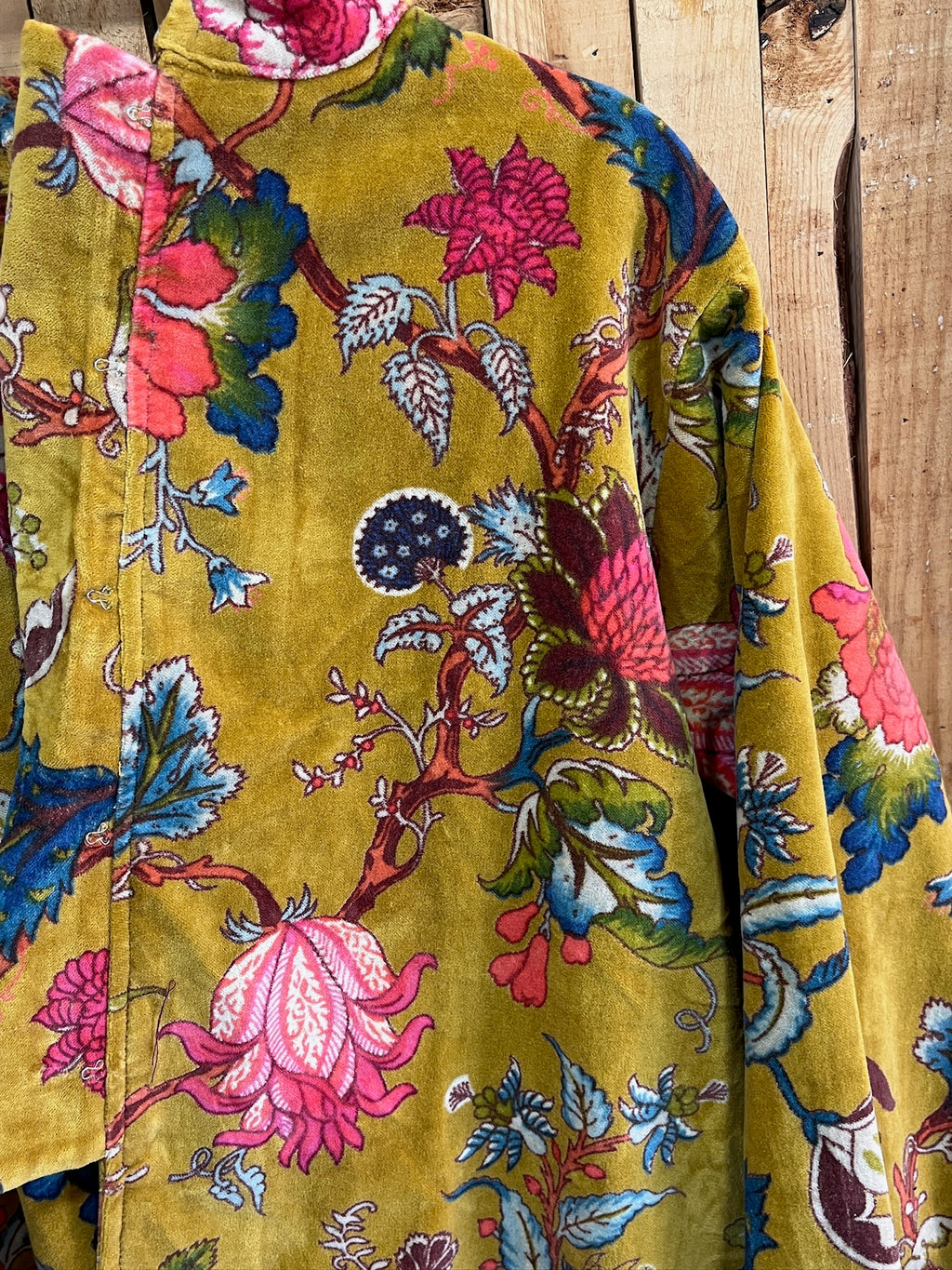 Chaqueta Cuello Mao Terciopelo Floral - Mostaza