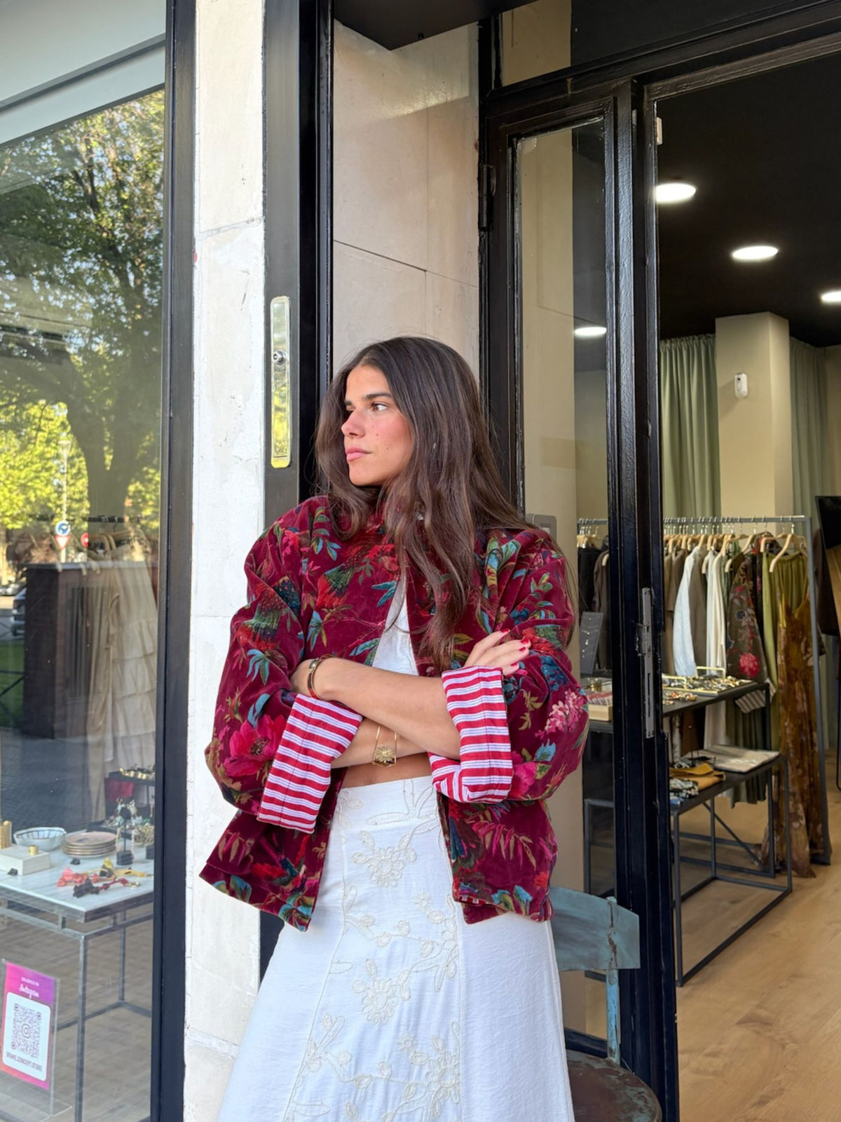 Chaqueta Cuello Mao Terciopelo Floral - Burdeos