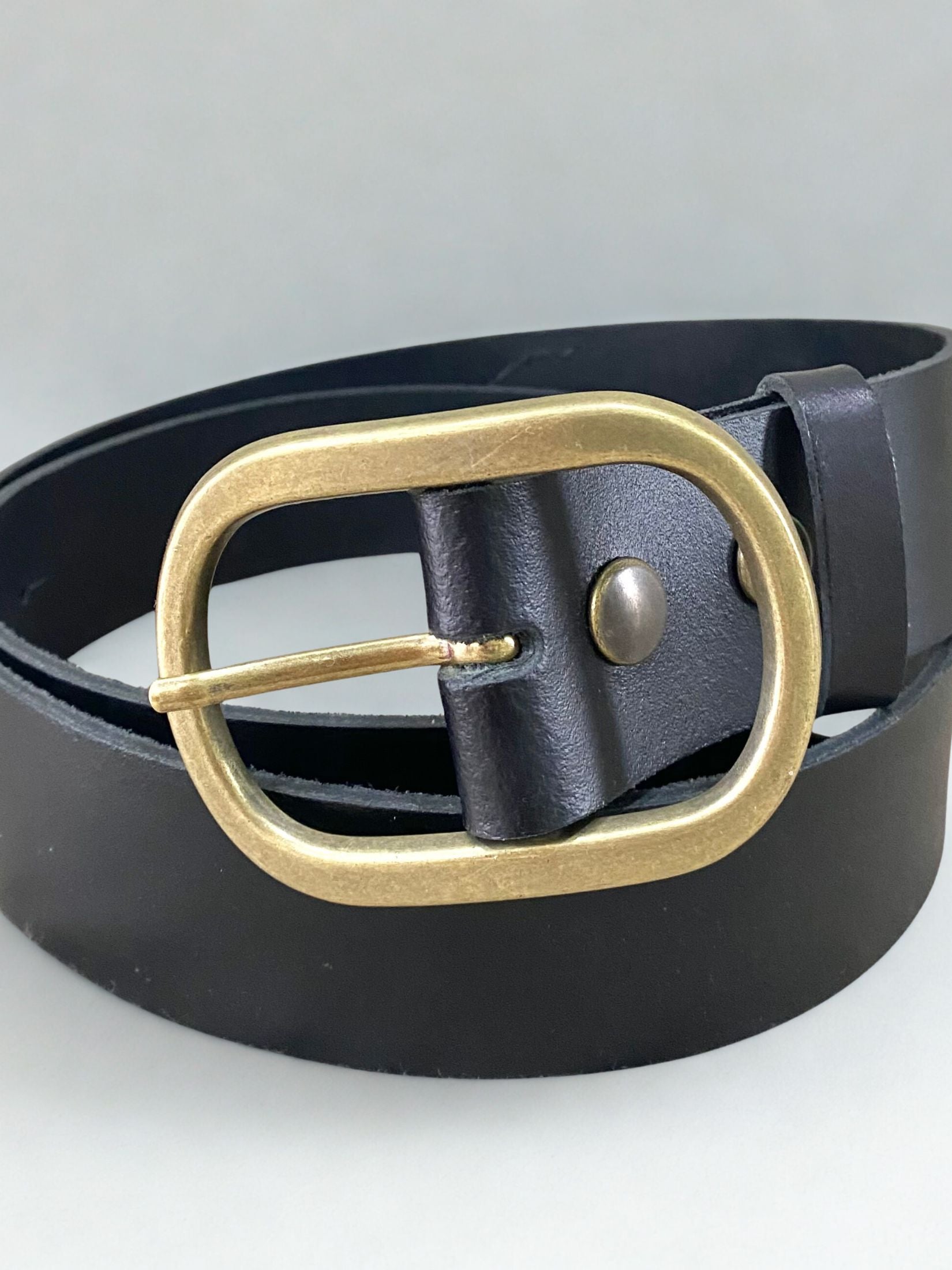 Cinturon Negro Hebilla Dorada