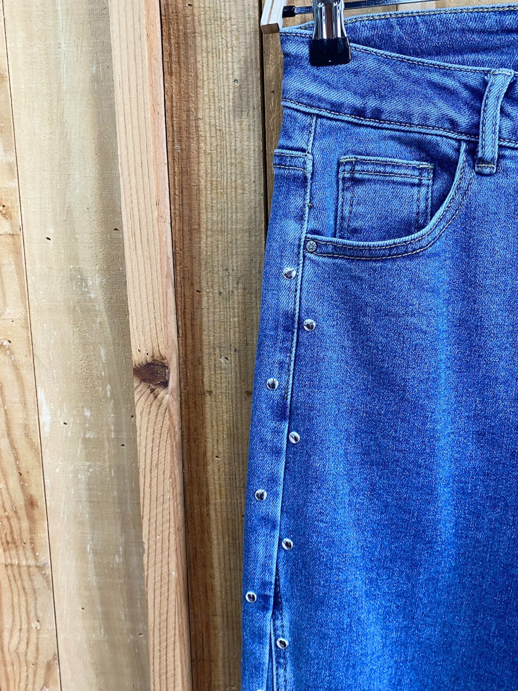 Jean Tachuelas Lateral Azul