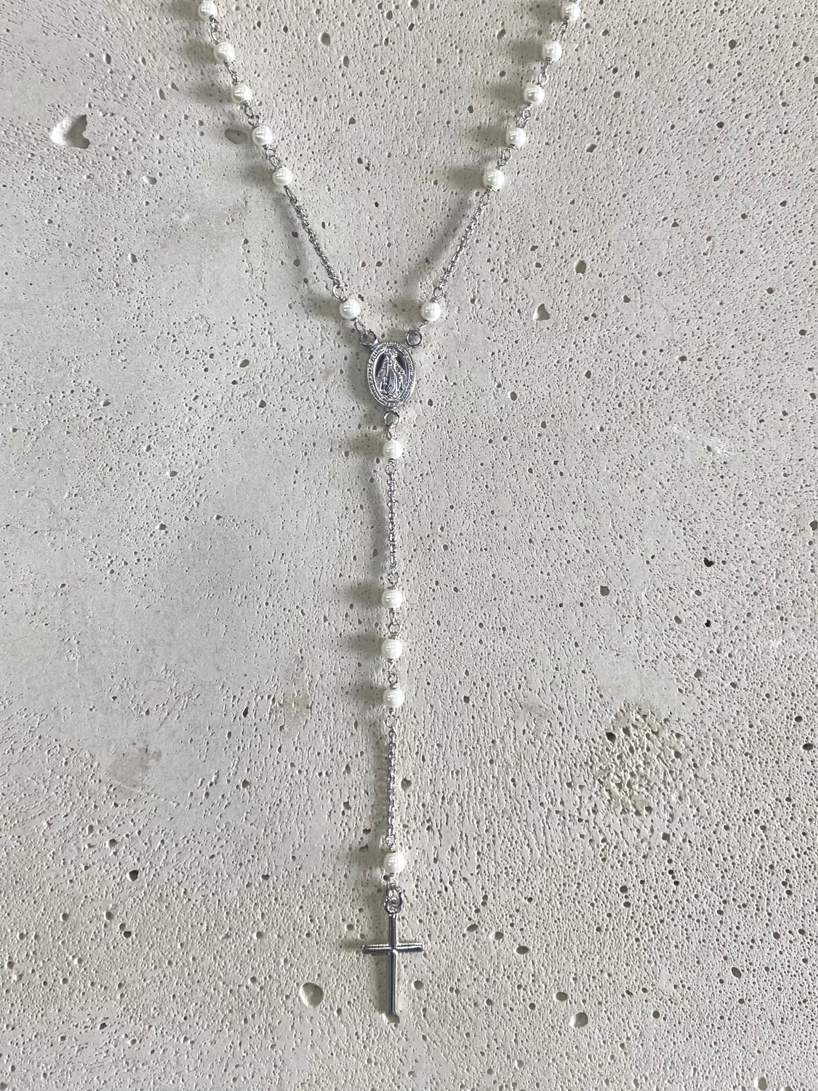 Collar Rosario Plata y Perla
