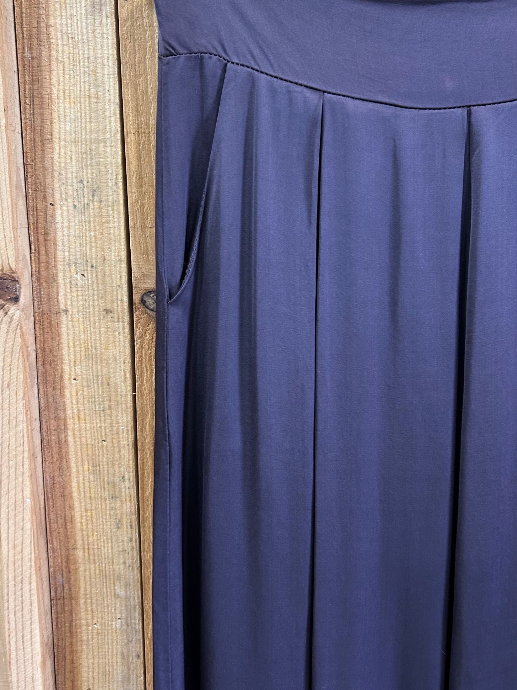 Falda Larga Saten Pinzas - Purpura