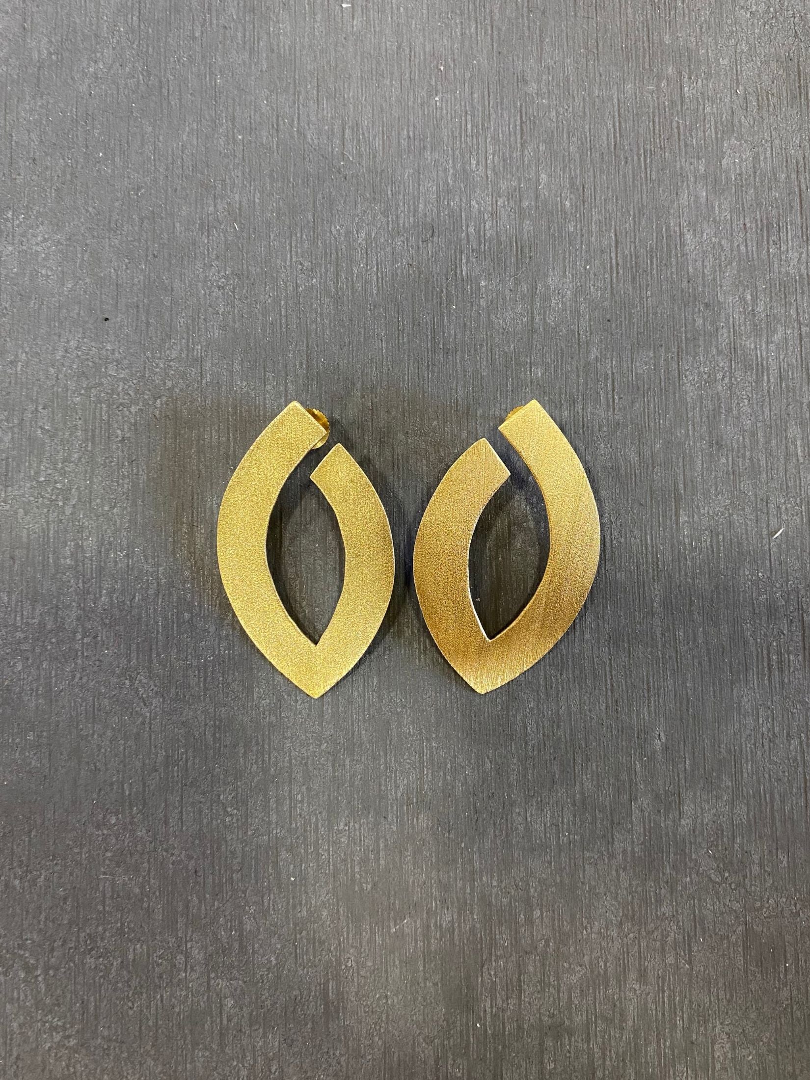Pendientes Laton Baño Oro - Hoja