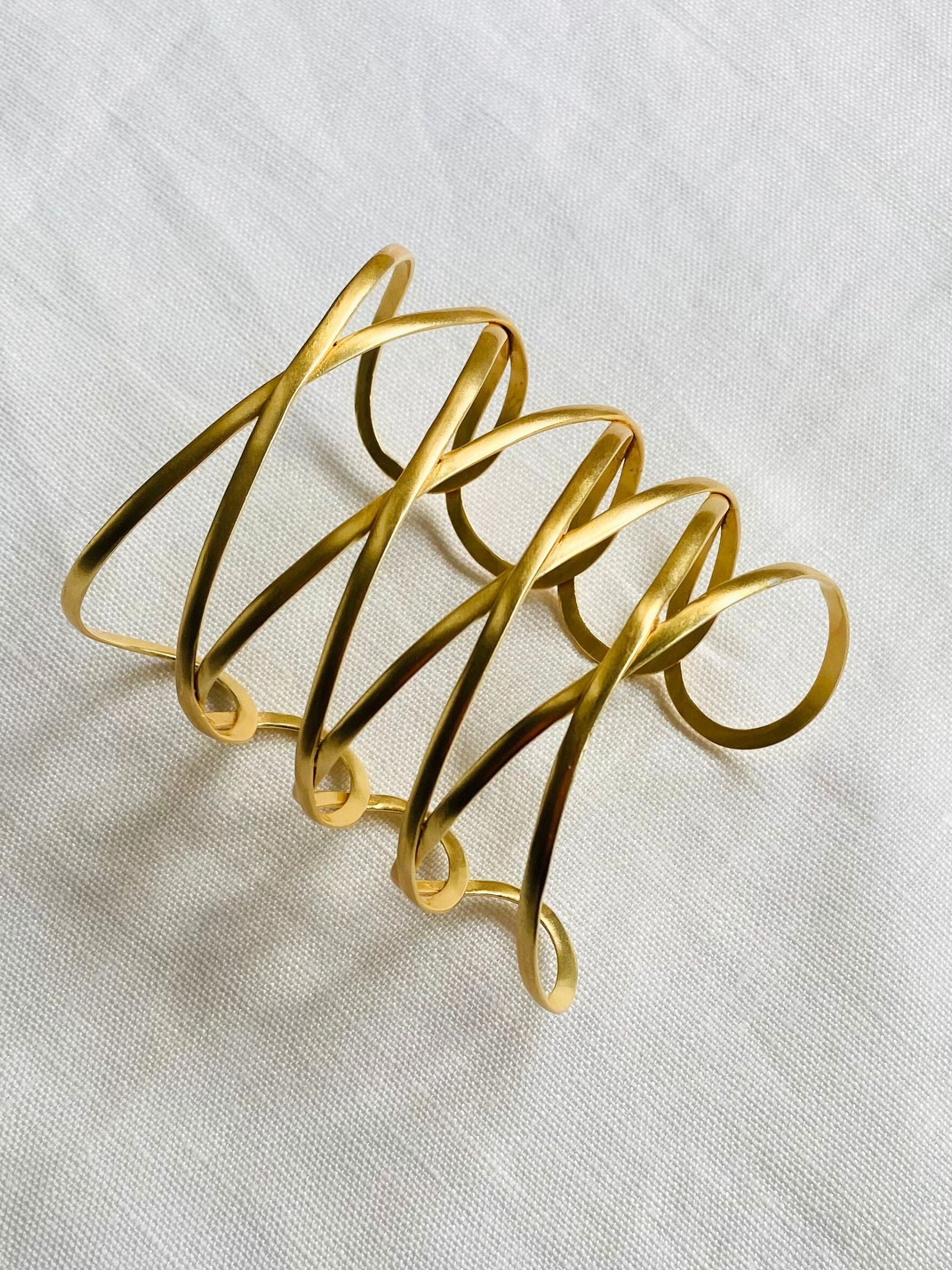 Pulsera brazalete Trenza