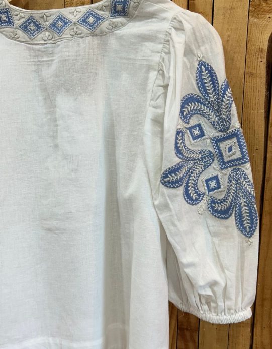 Camisa Bordados Boho Blanca y Azul - Imagen 5